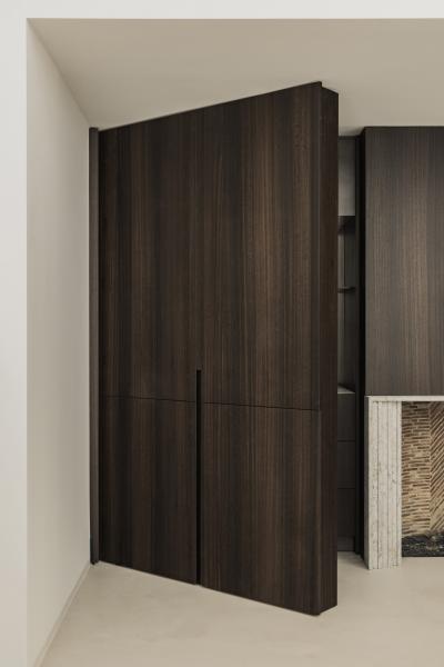 eucalyptus fineer, barkast, haardwand, pivoterende deur